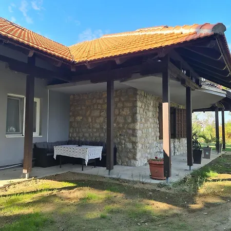 Pensión Kuca Za Odmor-zelena Oaza